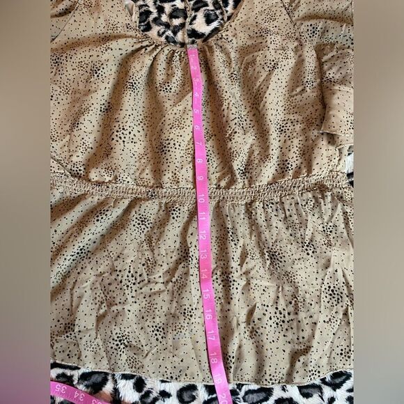 Gold Blouse  - Picture 4 of 8